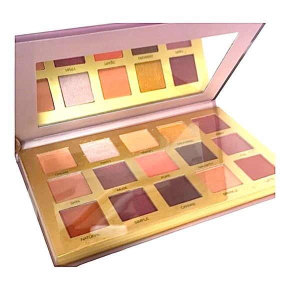 beauty concepts Chic‎ Rosy Nude Eyeshadow Palette new FREE with $60 purchase - Picture 1 of 6